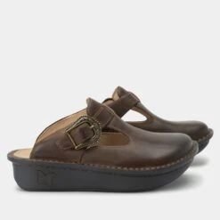 Classic Oiled Brown Shoe -Fashion Shoe Store ALG 7412 S2 a1b9b107 46d3 4993 be5a 9808f39cc045