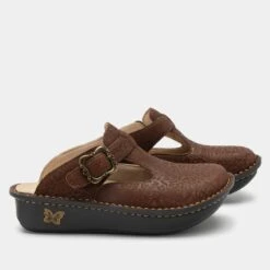 Shoes Classic Delicut Tawny Shoe -Fashion Shoe Store ALG 7608 S2 0e6947f8 331c 4b4e 9273 6afbb249db90