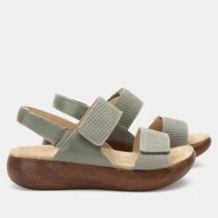 Bailee Woven Sage Sandal -Fashion Shoe Store BAI 6132 S2