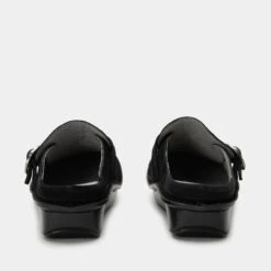 Shoes Brigid La Dee Dottie Black Clog -Fashion Shoe Store BRI 8116 S3 d13ef627 38b0 4a44 90cf bb18949283f4