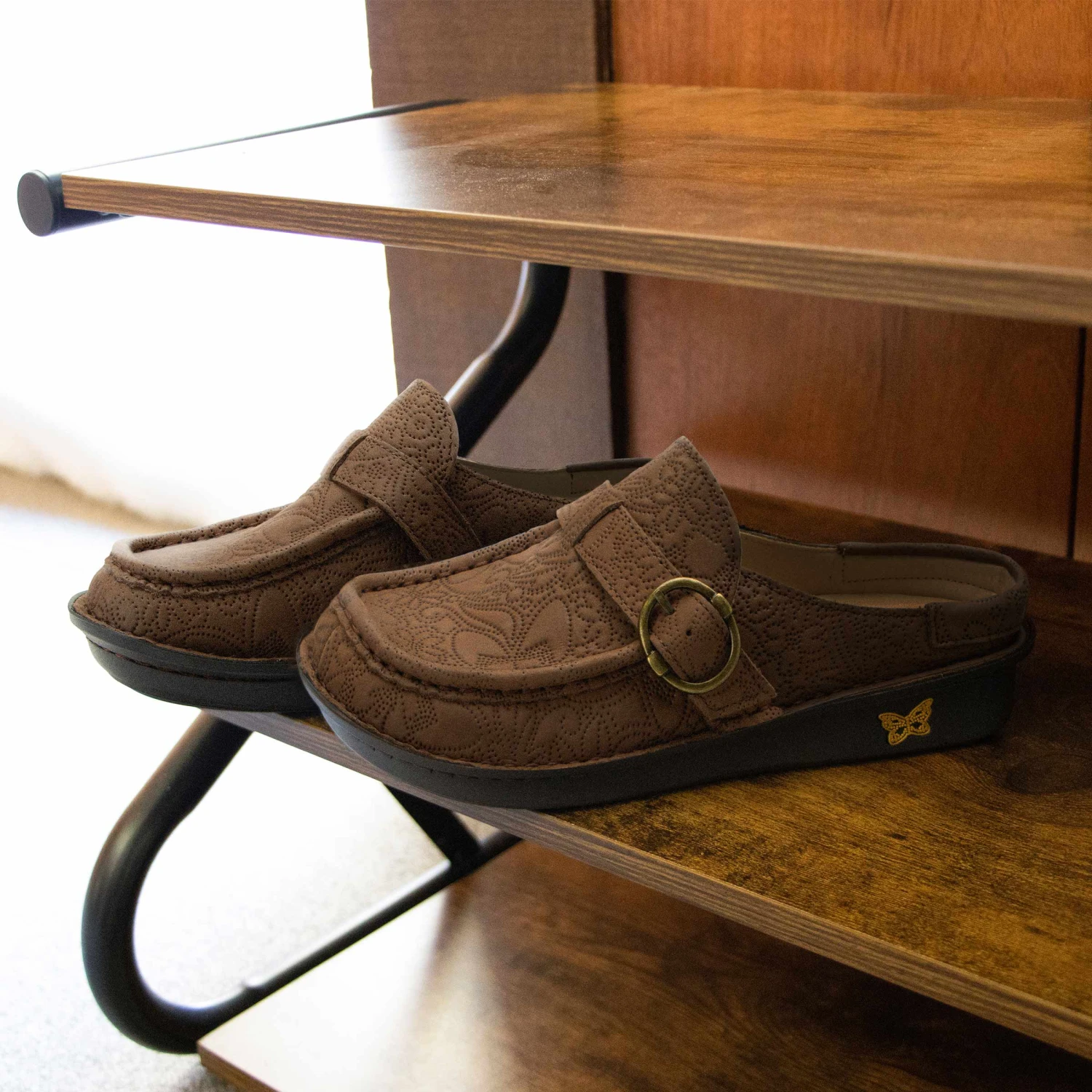 Shoes Brigid La Dee Dottie Brown Clog 2 Shoes Brigid La Dee Dottie Brown Clog - Image 2