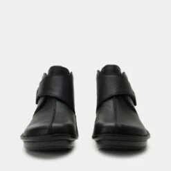 Caiti Upgrade Black Boot -Fashion Shoe Store CAT 161 S5 273fc556 5327 4494 94e2 50aae98e39e3