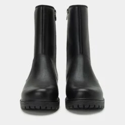 Chalet Raven Boot -Fashion Shoe Store CHL 8106 S5 399c27f1 a6e3 43c5 a094 c81ce8474f5f