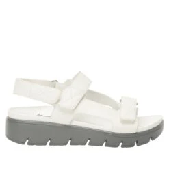 Henlee White Sandal -Fashion Shoe Store HLE 7439 S2