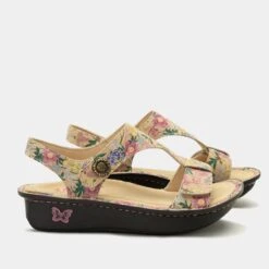 Kerri A Fine Romance Sandal 9 Kerri A Fine Romance Sandal -Fashion Shoe Store KER 6102 S2 d14d9947 9684 427c b401 edf00b6279ca